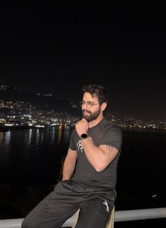 Big dick - Male escort in Beirut Photo 17 of 21