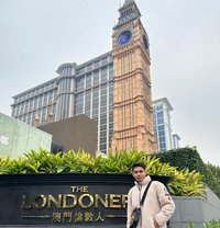 Big Dick Massage - Male escort in Singapore