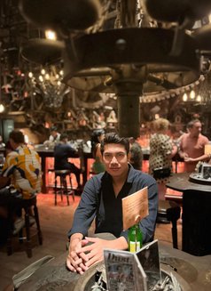 Big Dick Massage - Male escort in Singapore Photo 4 of 4