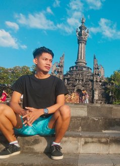 Big Dick Massage - Male escort in Surabaya Photo 1 of 4