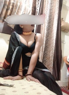 Big d Mistres shemale new here - Acompañantes transexual in Noida Photo 10 of 13
