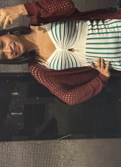 Big Dick Shemale Real meet Available - Transsexual escort in Kolkata Photo 8 of 9