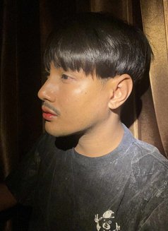 Big Dik Bee Top & Bottom - Male escort in Bangkok Photo 1 of 5