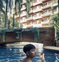 Big Dik Bee Top & Bottom - Male escort in Bangkok