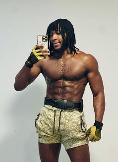 Big Long Black Dick - Acompañantes masculino in Al Manama Photo 3 of 6