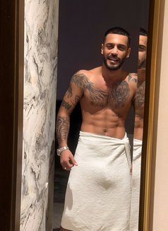 Big MACHINE HARD FUCKER - Male escort in Riyadh Photo 10 of 10