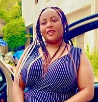Big Mama, Ugandan adult performer in Beirut (2)