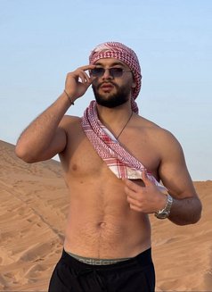Big_One - Acompañantes masculino in Riyadh Photo 2 of 11