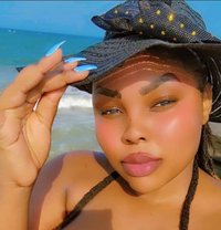 Big Melons CurvyJuicy Horny Queen Bella - puta in Bangalore