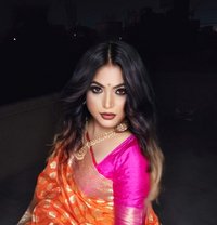 Alizza Big Monster Jucey Cock - Acompañantes transexual in Ahmedabad