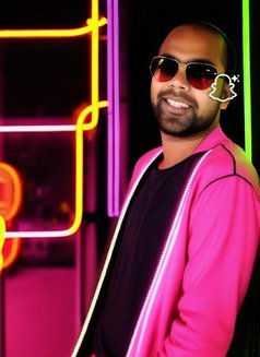 Big One - Male escort in Kathmandu Photo 3 of 3