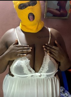Big Pearl - puta in Owerri Photo 2 of 2