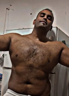 Big dick - Male escort in Riyadh Photo 8 of 9