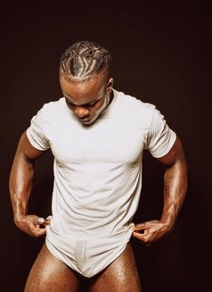 Big Sugar Xx - Male escort in Muscat Photo 8 of 10