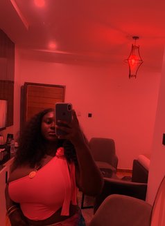 Big T 🤪 - puta in Accra Photo 2 of 3