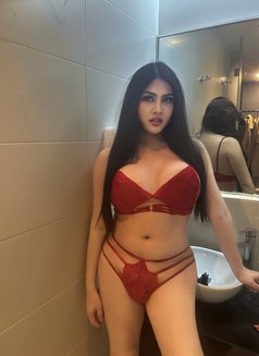 TS Laniar - Transsexual escort in Riyadh Photo 10 of 19