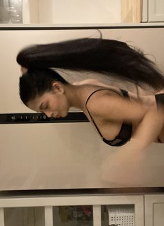 Big Tits Maurine - escort in Manila Photo 8 of 10