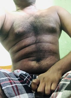 Big Tool Sahan - Acompañantes masculino in Colombo Photo 2 of 3