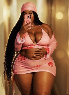 Big zoey of ghana - escort in Accra Photo 4 of 6