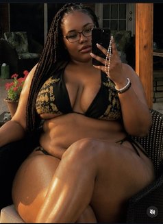 Big zoey of ghana - escort in Accra Photo 5 of 6