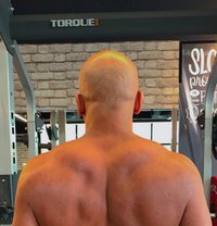 Big69 - Male escort in Abu Dhabi