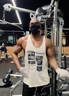 Big69 - Male escort in Abu Dhabi Photo 2 of 5