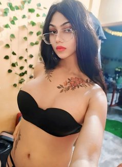 Bigboobs Mona Miss Delhi Shemale - Transsexual escort in New Delhi Photo 14 of 14