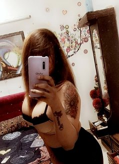 Bigboobs sexyriya - Acompañantes transexual in New Delhi Photo 29 of 30