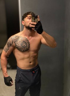 BİGBOYXXL - Male escort in İstanbul Photo 3 of 4