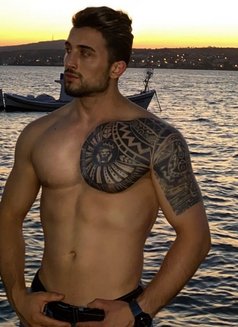 BİGBOYXXL - Male escort in İstanbul Photo 5 of 5