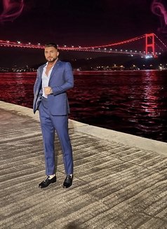 BİGBOYXXL - Male escort in İstanbul Photo 6 of 6
