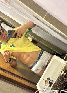 BigBrazilian - Acompañantes masculino in Hong Kong Photo 6 of 6