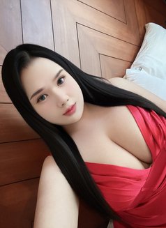 Bigcock Chubby Ladyboy - Transsexual escort in Khobar Photo 7 of 7