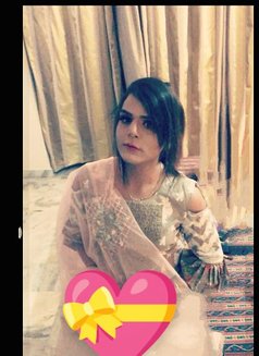 BIGCOCK MODEL - Transsexual escort in New Delhi Photo 16 of 17