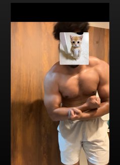 Bigdickdaddy22 - Male escort in Mumbai Photo 6 of 7