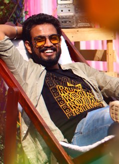 Bigfoot - masseur in Kolkata Photo 2 of 5