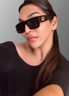 Biggest Dick Ts - Transsexual escort in Mumbai Photo 24 of 27