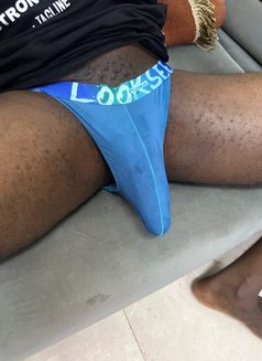 Biggestcucumber - Male escort in Doha Photo 4 of 9