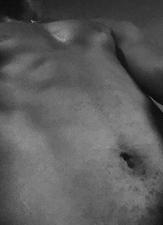 Bigjames Victor - masseur in Accra Photo 2 of 2