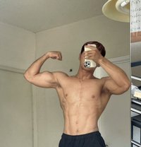 Bigwhit8inch - Male escort in Kuala Lumpur