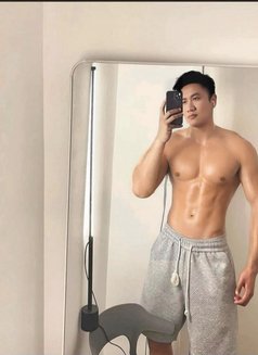 Bigwith"8inch - Male escort in Kuala Lumpur Photo 3 of 5