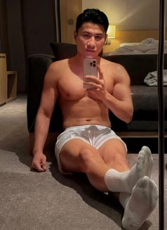 Bigwith"8inch - Male escort in Singapore Photo 3 of 5