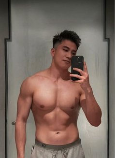 Bigwith"8inch - Male escort in Singapore Photo 5 of 9
