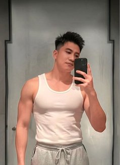 Bigwith"8inch - Male escort in Singapore Photo 7 of 9