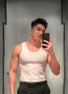 Bigwith"8inch - Male escort in Singapore Photo 9 of 9