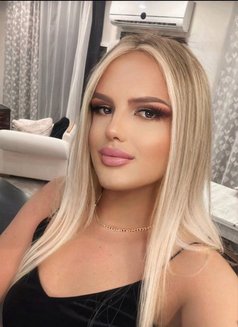 Bihter - Transsexual escort in Kyrenia Photo 11 of 17