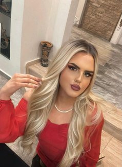 Bihter - Transsexual escort in Kyrenia Photo 12 of 17