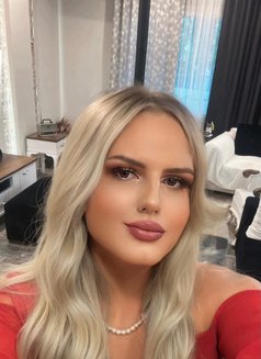 Bihter - Transsexual escort in Kyrenia Photo 15 of 17