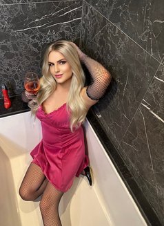 Bihter - Transsexual escort in Kyrenia Photo 17 of 17