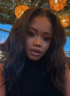 Bikira - Acompañantes transexual in Nairobi Photo 11 of 17